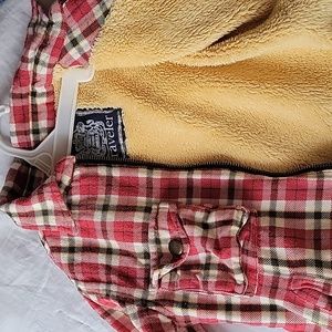 Travellers boy size 4 shirt w interior shearly